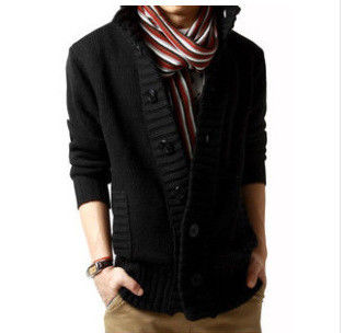 Autumn Winter Men's Stand Collar Sweater with Thick Needle and Single Breasted Buckle