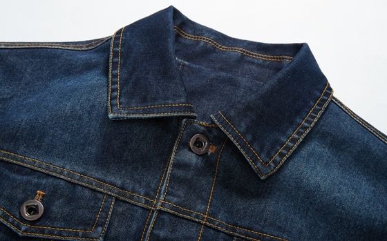 Custom Embroidery Men's Denim Jacket for Streetwear Single-breasted Placket Design